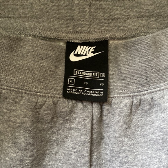 Nike Youth Grey Sweatpants - Picture 2 of 4